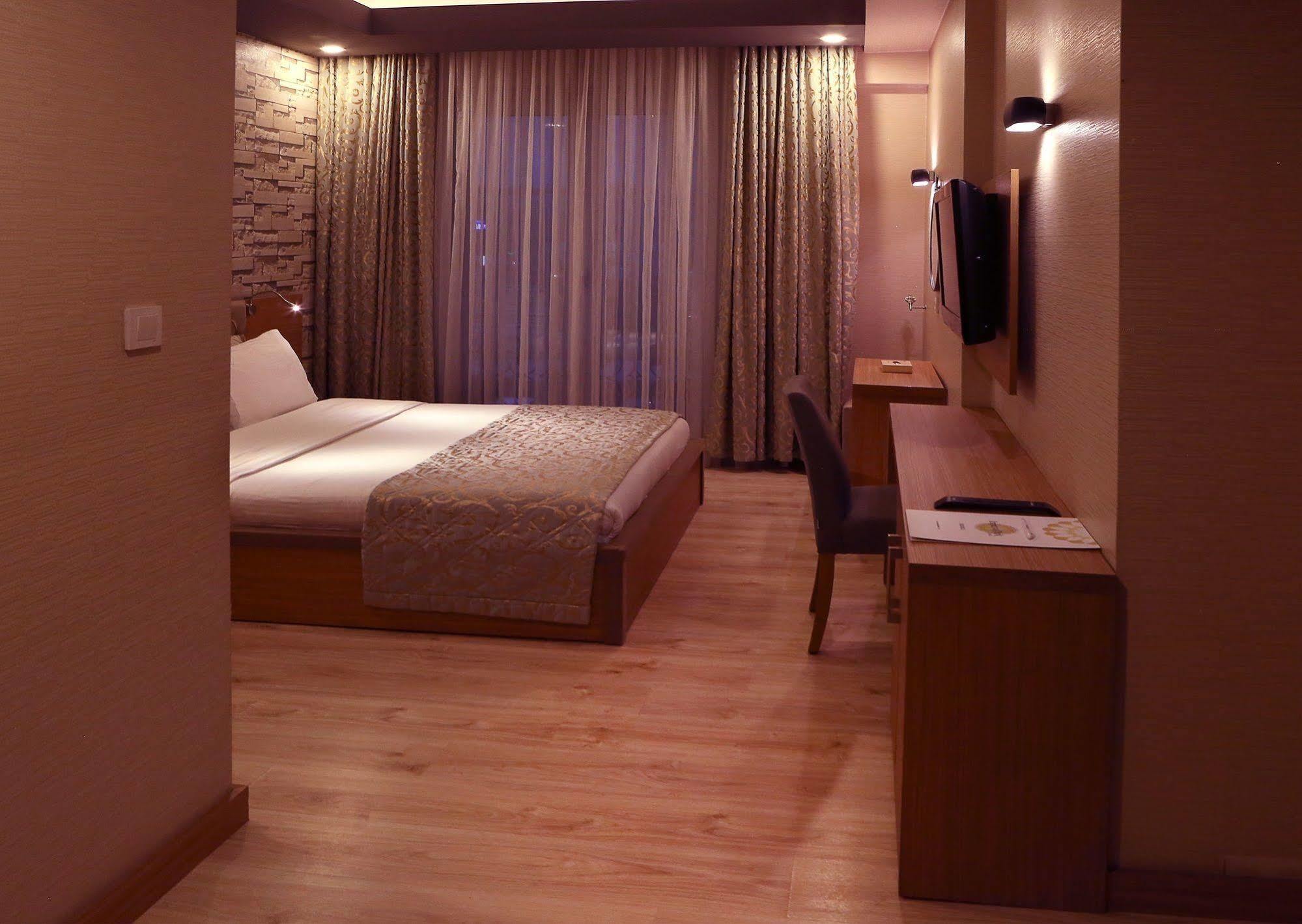 Imperial Park Hotel Izmit Eksteriør bilde