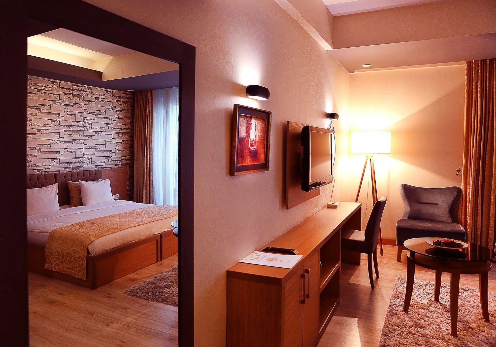 Imperial Park Hotel Izmit Eksteriør bilde