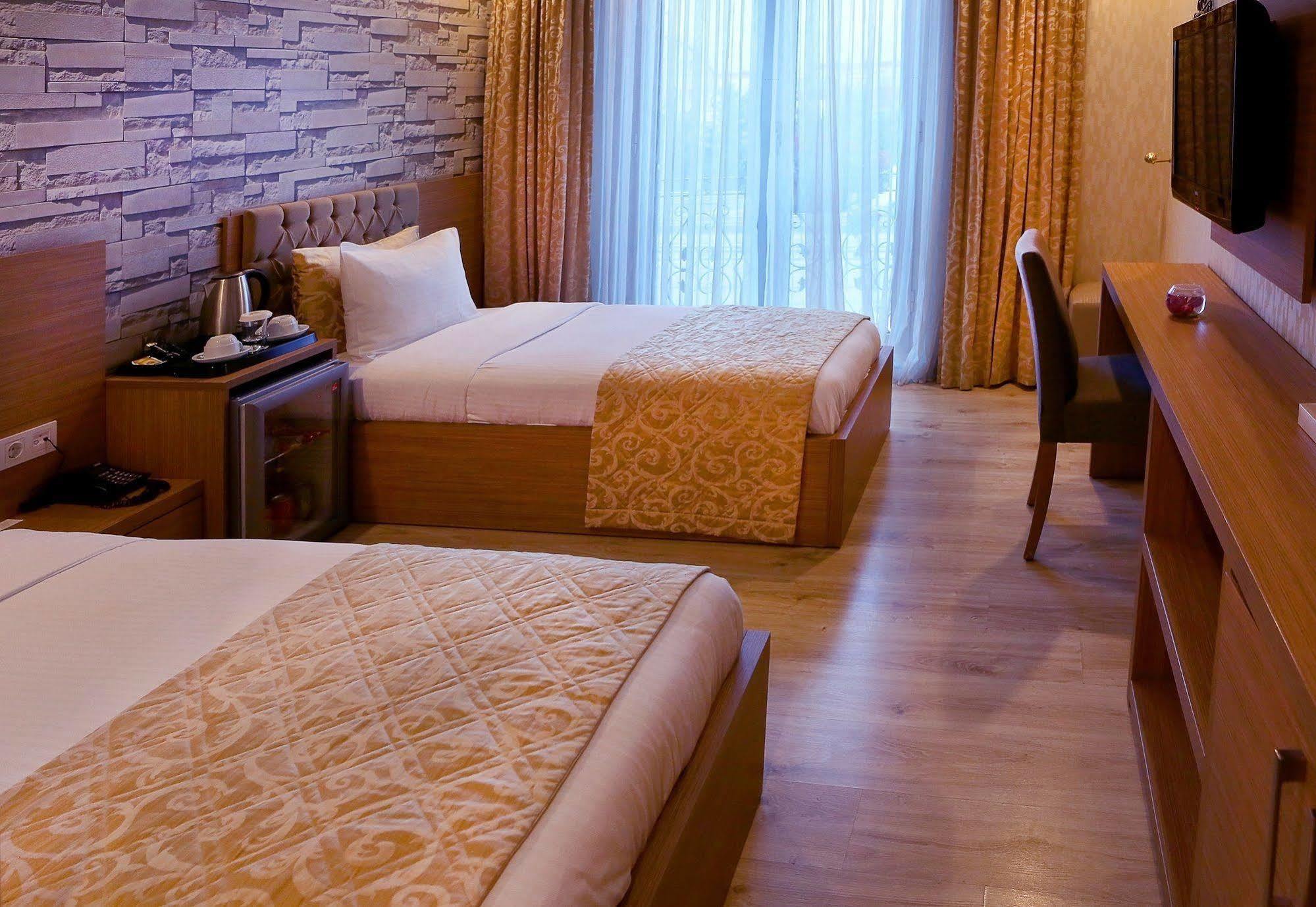 Imperial Park Hotel Izmit Eksteriør bilde